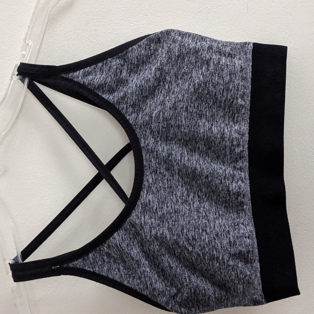 Z by Zella Strappy Black and 🩶 Gray Strappy Sports Bra Large